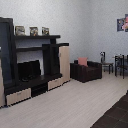 Apartment Theatre Shepkina 2 Rooms II Sumy Exterior foto