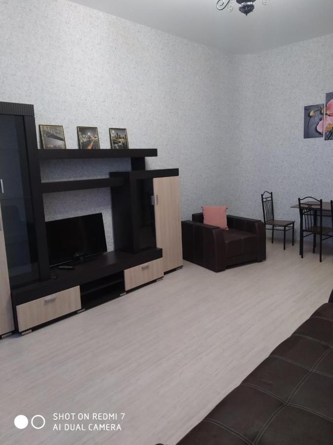 Apartment Theatre Shepkina 2 Rooms II Sumy Exterior foto