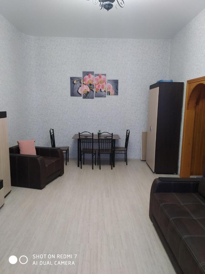 Apartment Theatre Shepkina 2 Rooms II Sumy Exterior foto